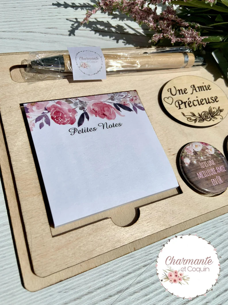 Ensemble porte crayon, bloc notes avec feuilles autocollantes et deux aimants.Petit organisateur de bureau.