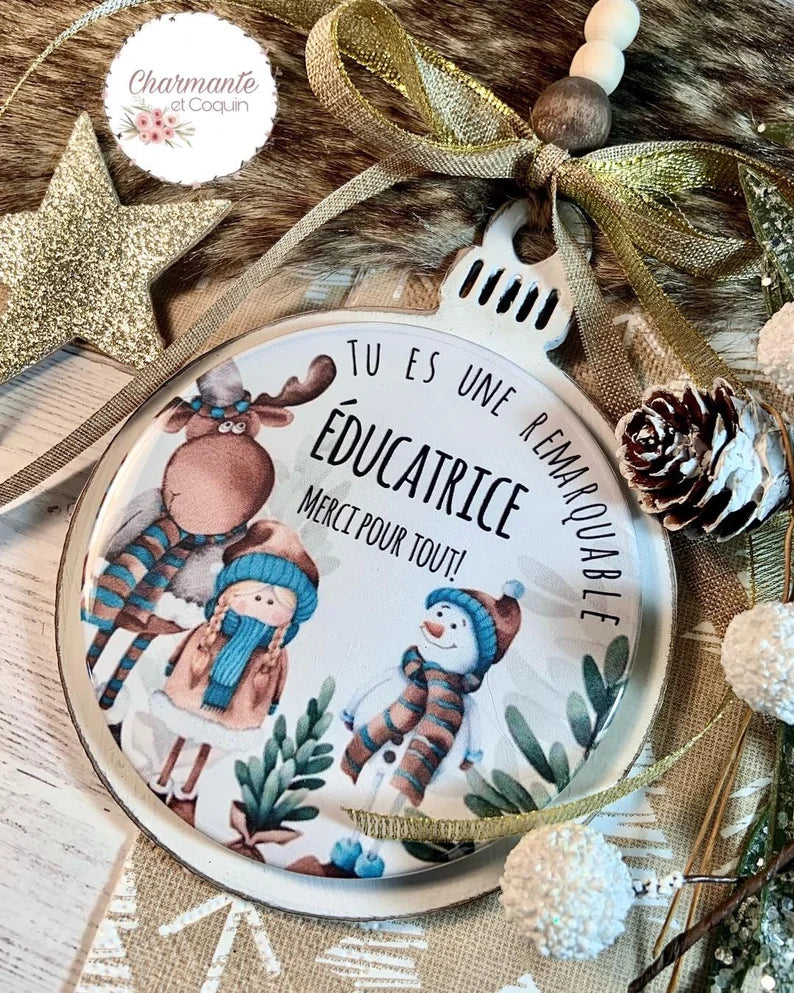 Boule de Noël en bois personnalisée de style rustique chic, cadeau pour éducatrice