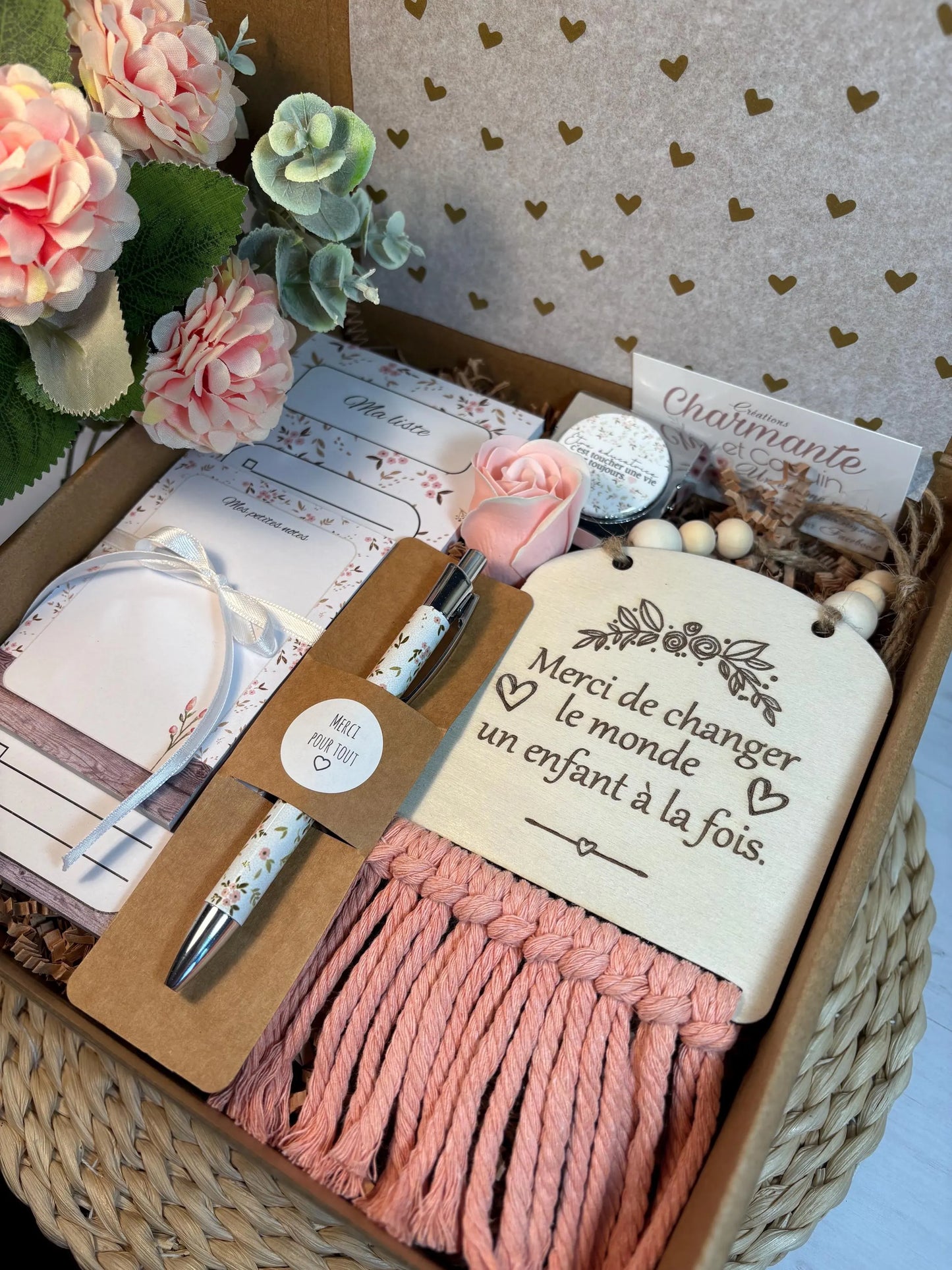 Boîte cadeau pour éducatrice ,cadeau remerciement éducatrice.