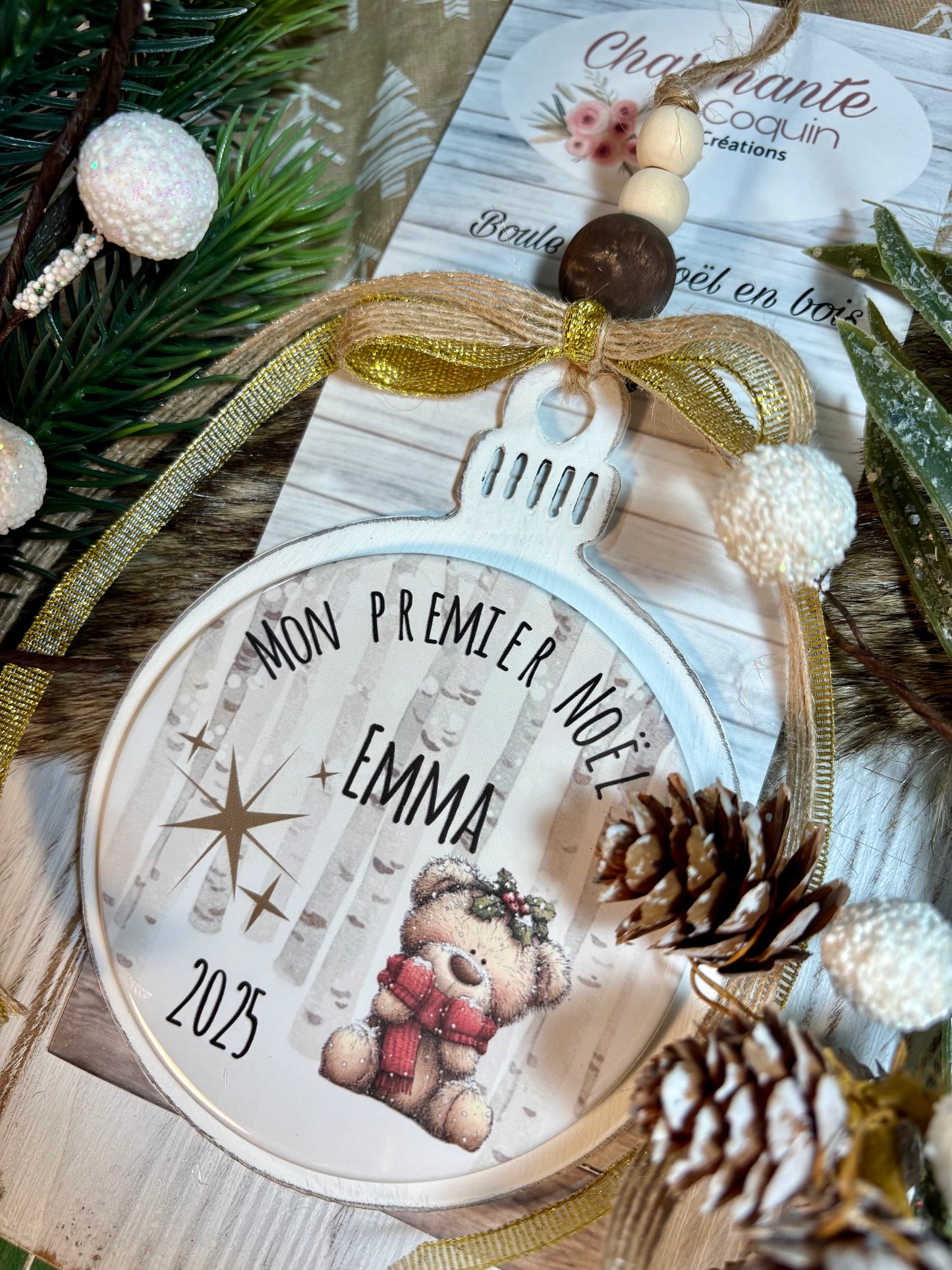 Ma première boule de Noël en bois de style rustique chic.