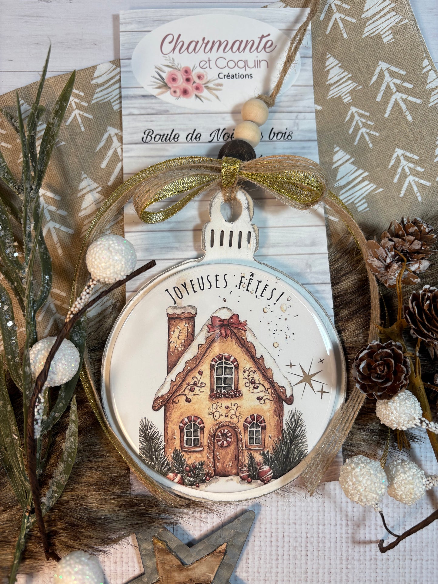 Boule de Noël en bois personnalisé de style rustique chic avec charmant motif du temps des fêtes