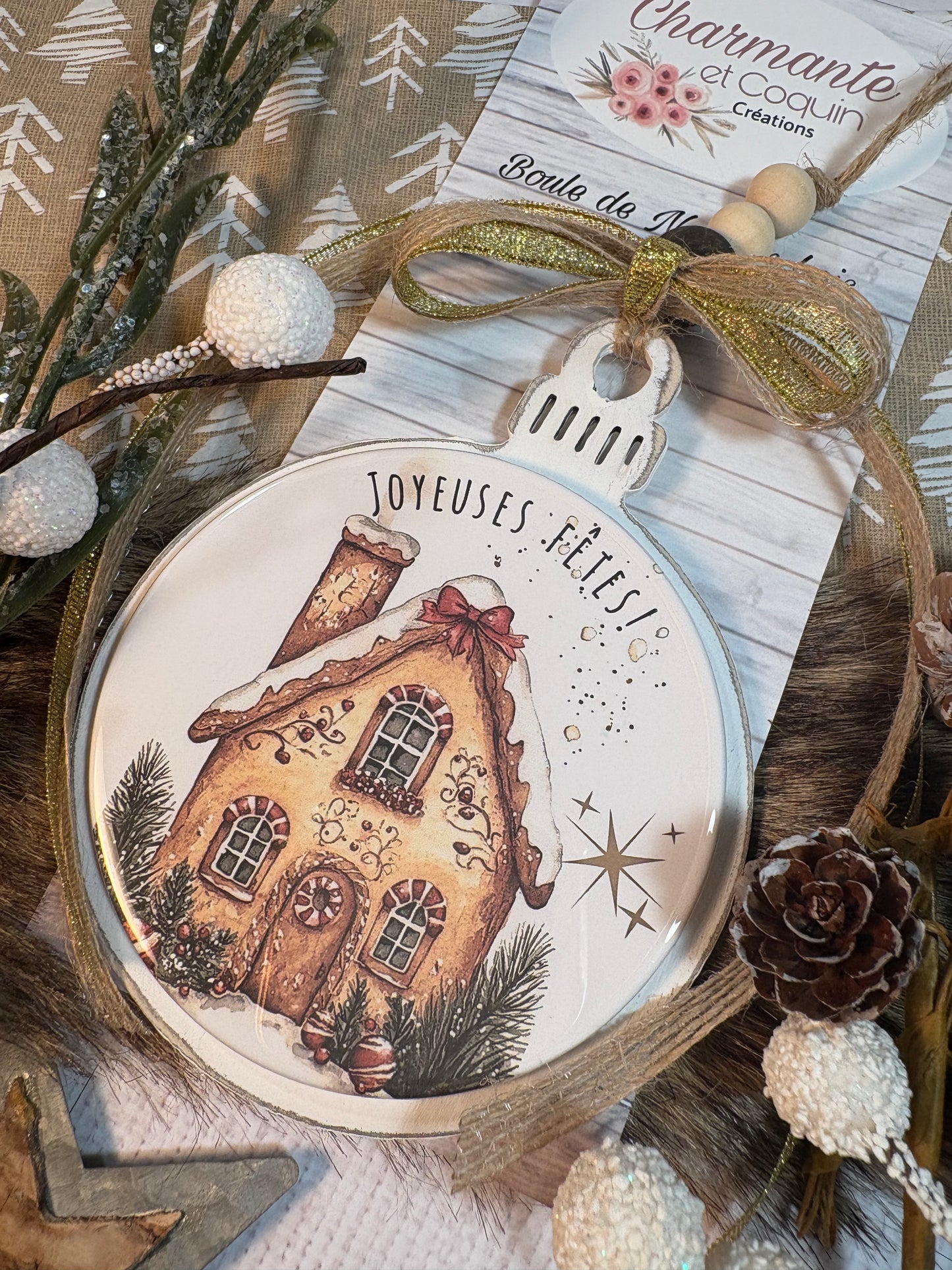 Boule de Noël en bois personnalisé de style rustique chic avec charmant motif du temps des fêtes