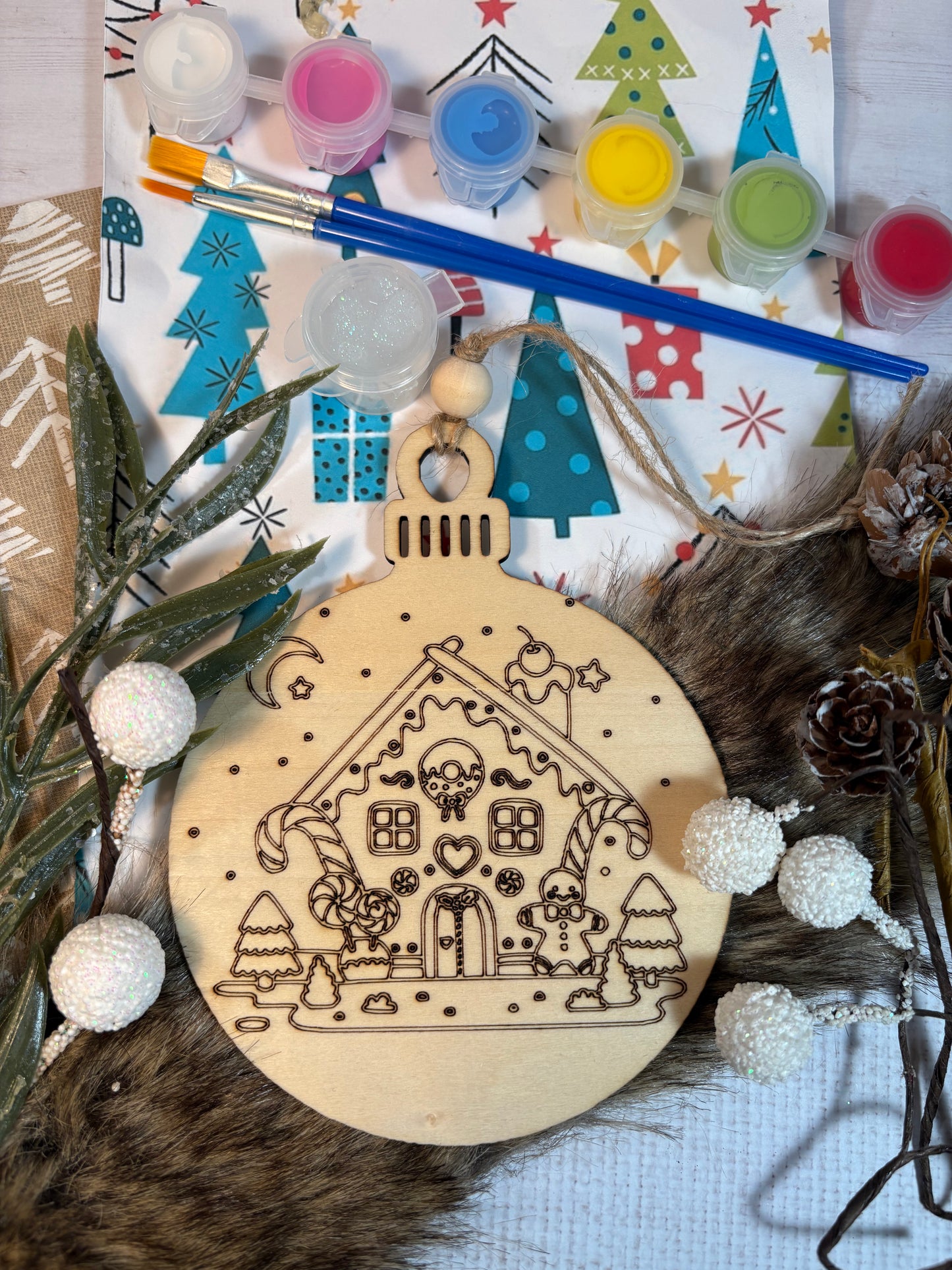 Ensemble créatif peinture acrylique sur bois pour enfants thème boule de Noël