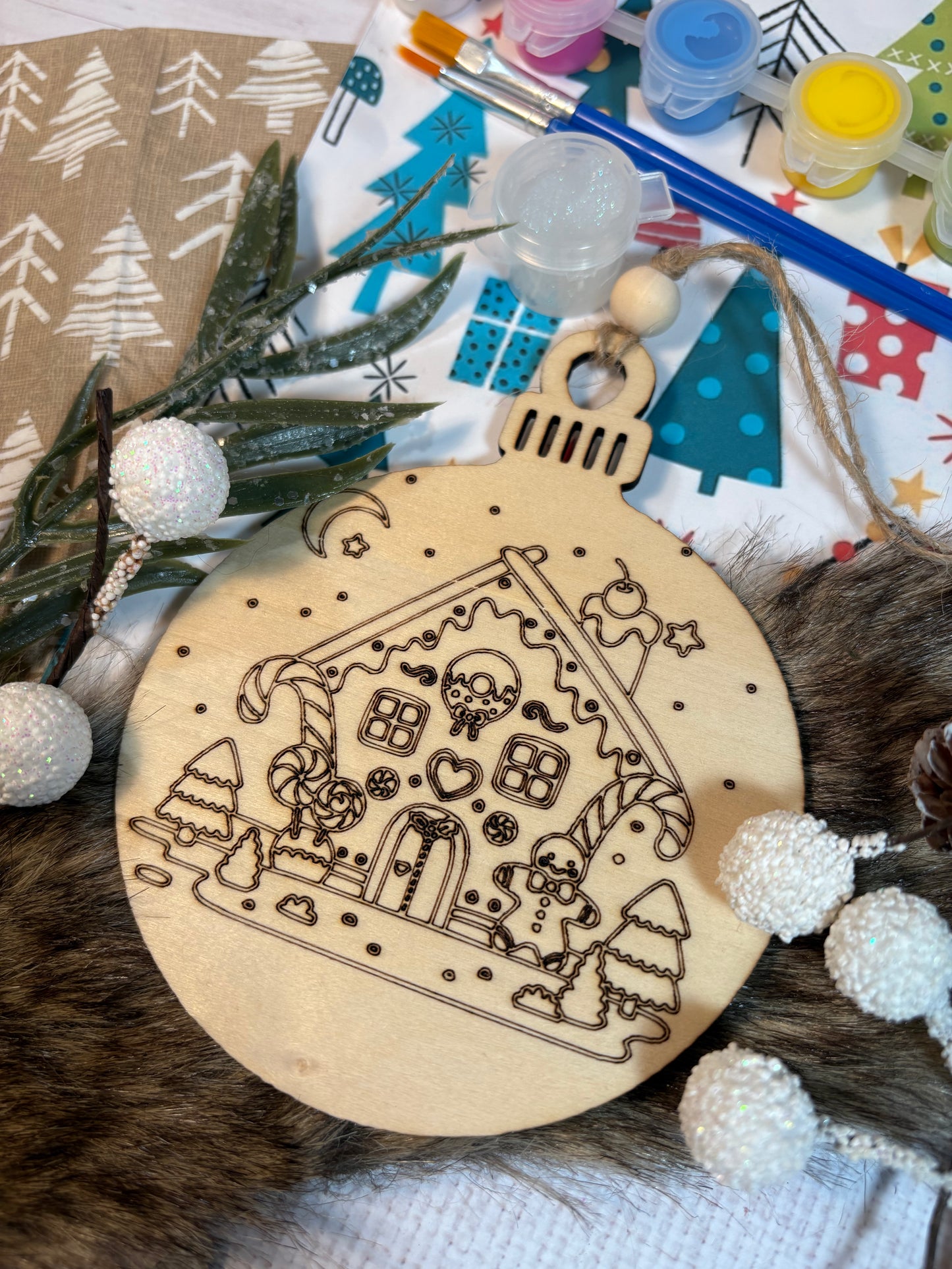 Ensemble créatif peinture acrylique sur bois pour enfants thème boule de Noël