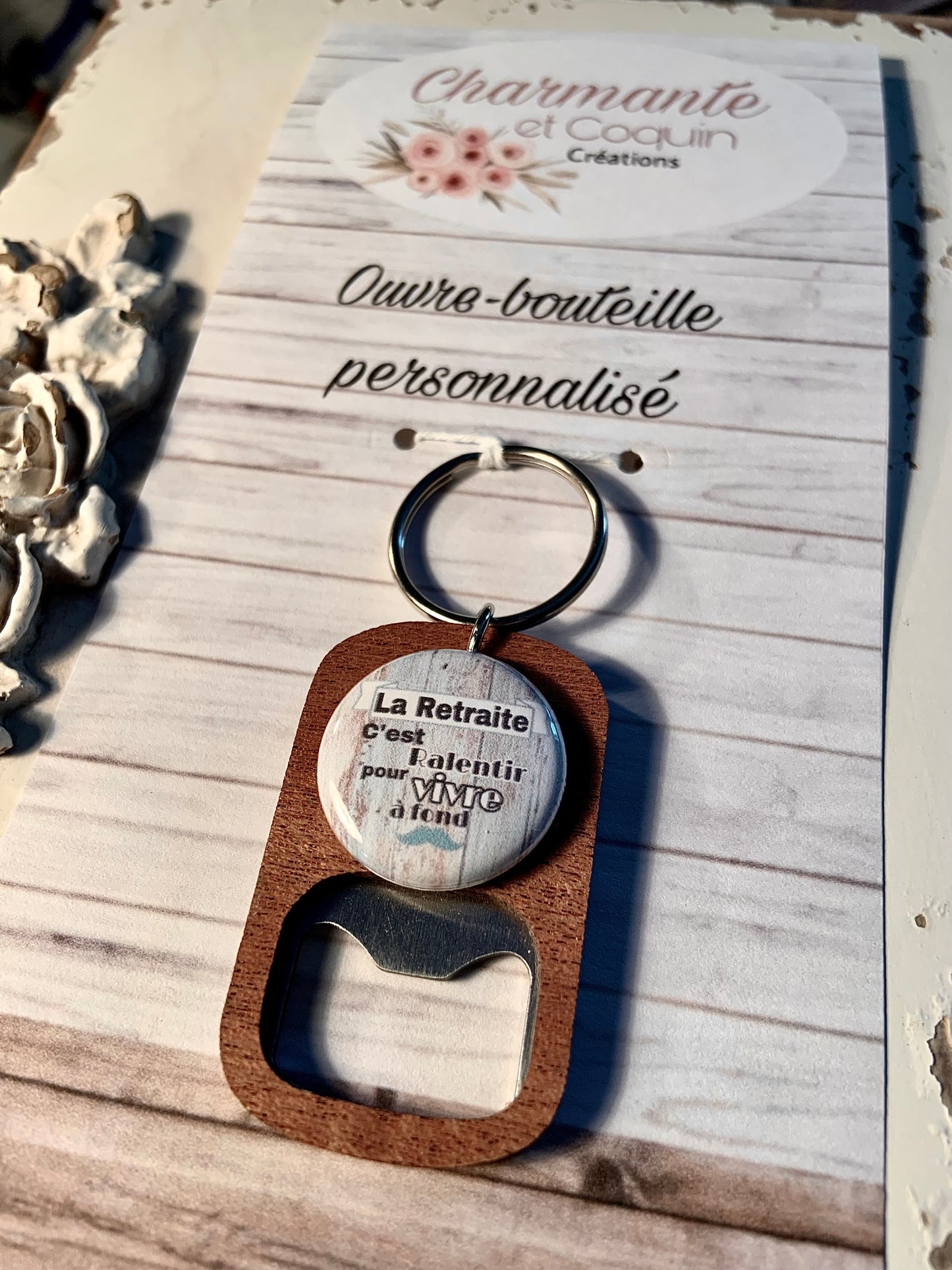 Porte-clés ouvre- bouteilles personnalisés thème la retraite