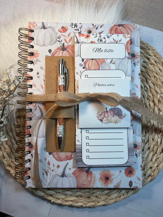 Ensemble de notes assortie sur le thème des petites citrouille champêtres