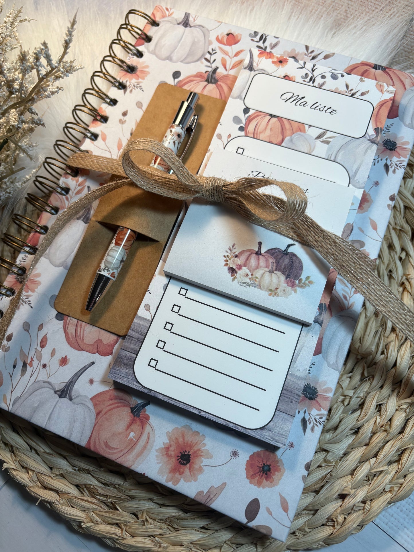 Ensemble de notes assortie sur le thème des petites citrouille champêtres
