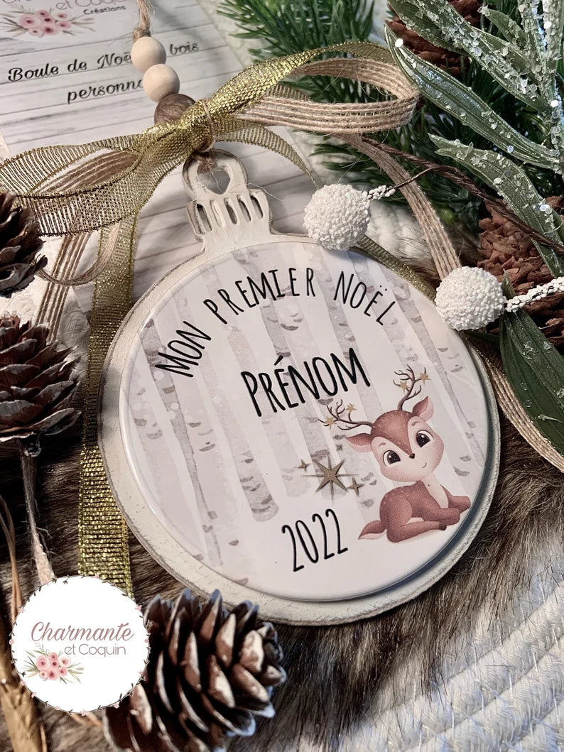 Ma première boule de Noël en bois de style rustique chic.
