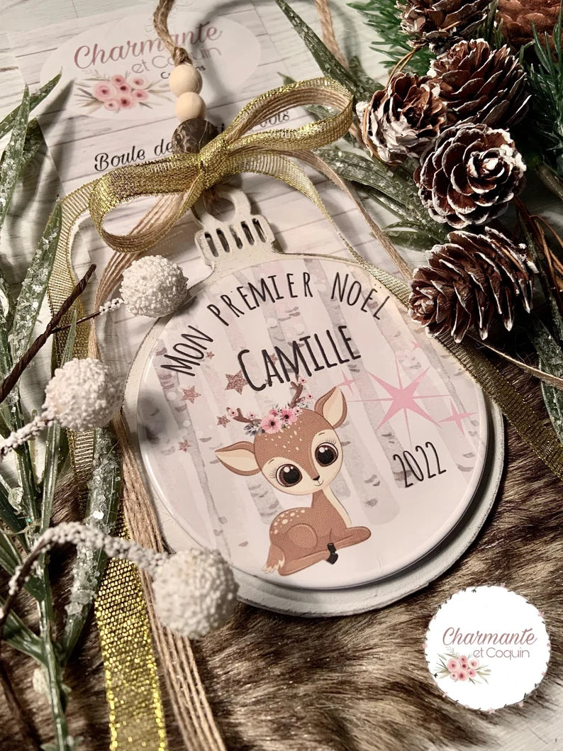 Ma première boule de Noël en bois de style rustique chic.