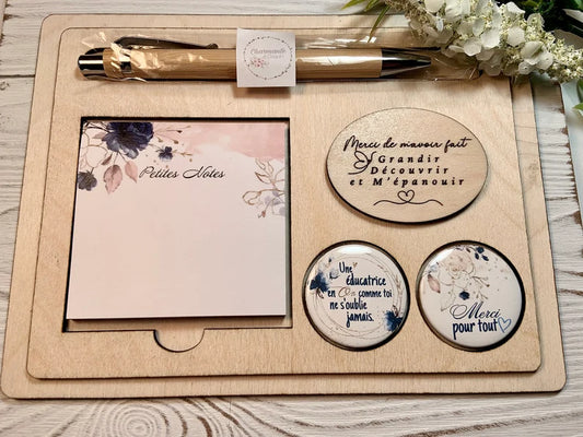 Ensemble porte crayon, bloc notes avec feuilles autocollantes et deux aimants. Petit organisateur de bureau.