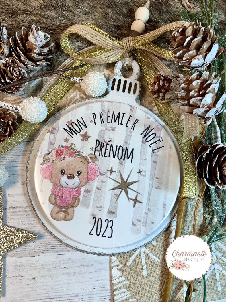 Ma première boule de Noël en bois de style rustique chic.