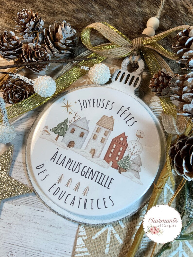 Boule de Noël en bois personnalisée de style rustique chic, cadeau pour éducatrice
