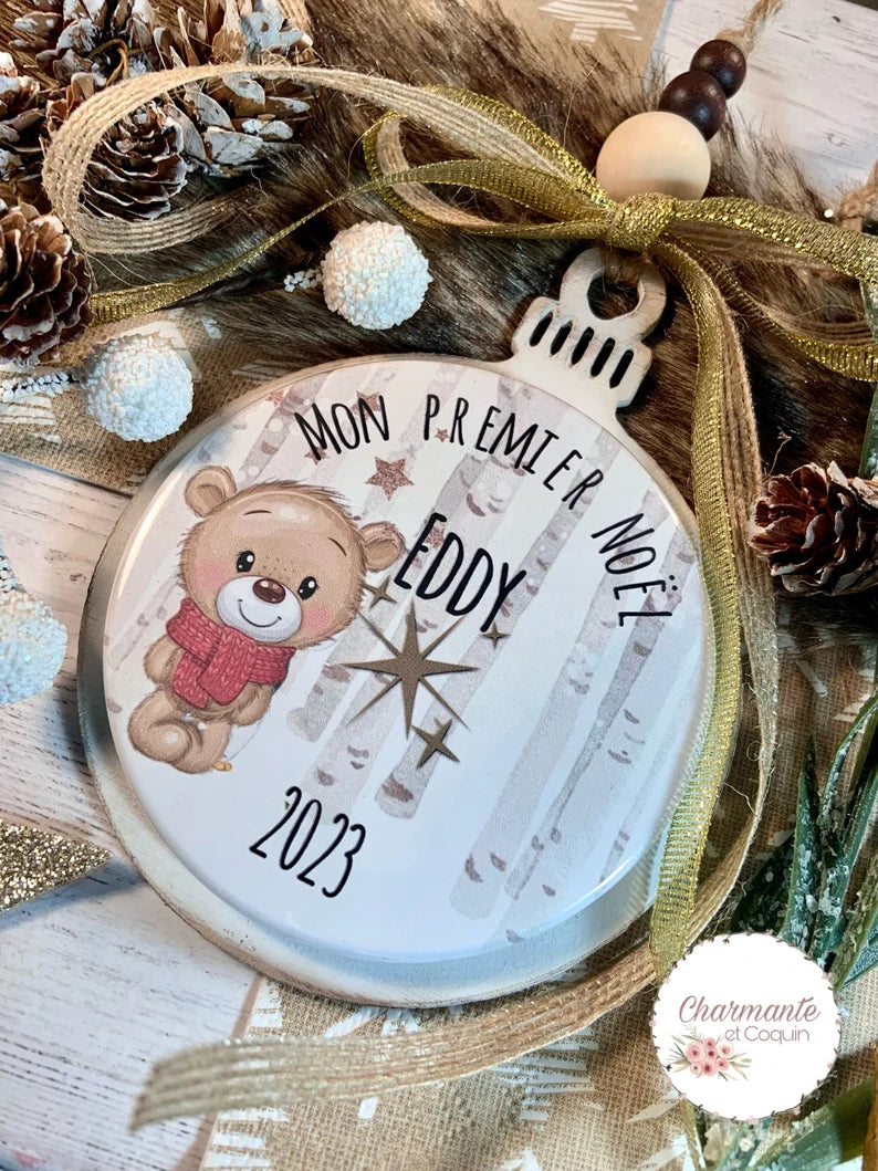 Ma première boule de Noël en bois de style rustique chic.