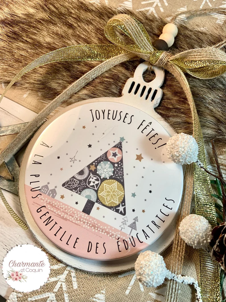 Boule de Noël en bois personnalisée de style rustique chic, cadeau pour éducatrice