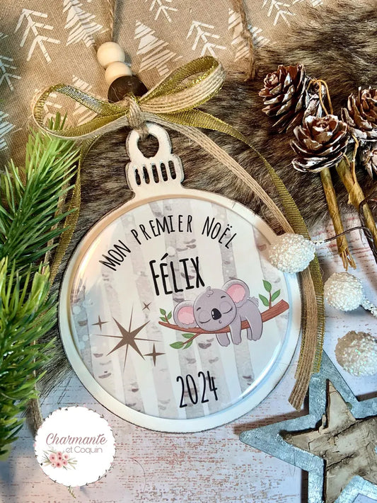 Ma première boule de Noël en bois de style rustique chic.