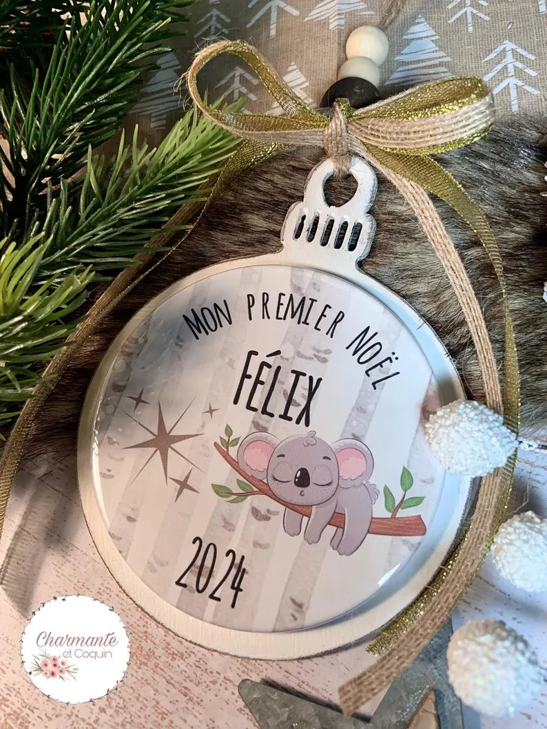 Ma première boule de Noël en bois de style rustique chic.