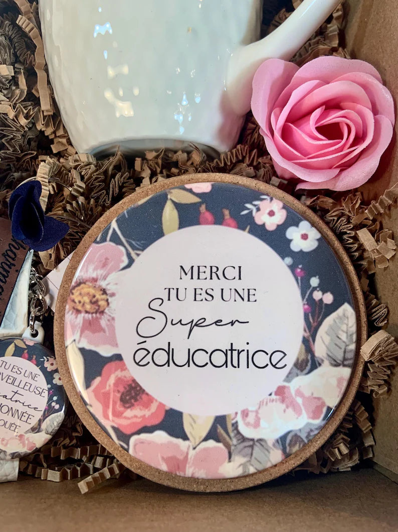 Boîte cadeaux personnalisés cadeaux pour éducatrice , cadeau remerciement éducatrice.