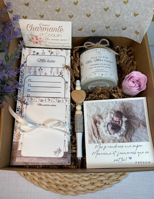 Charmante boîte cadeaux personnalisée cadeau pour une demande marraine.