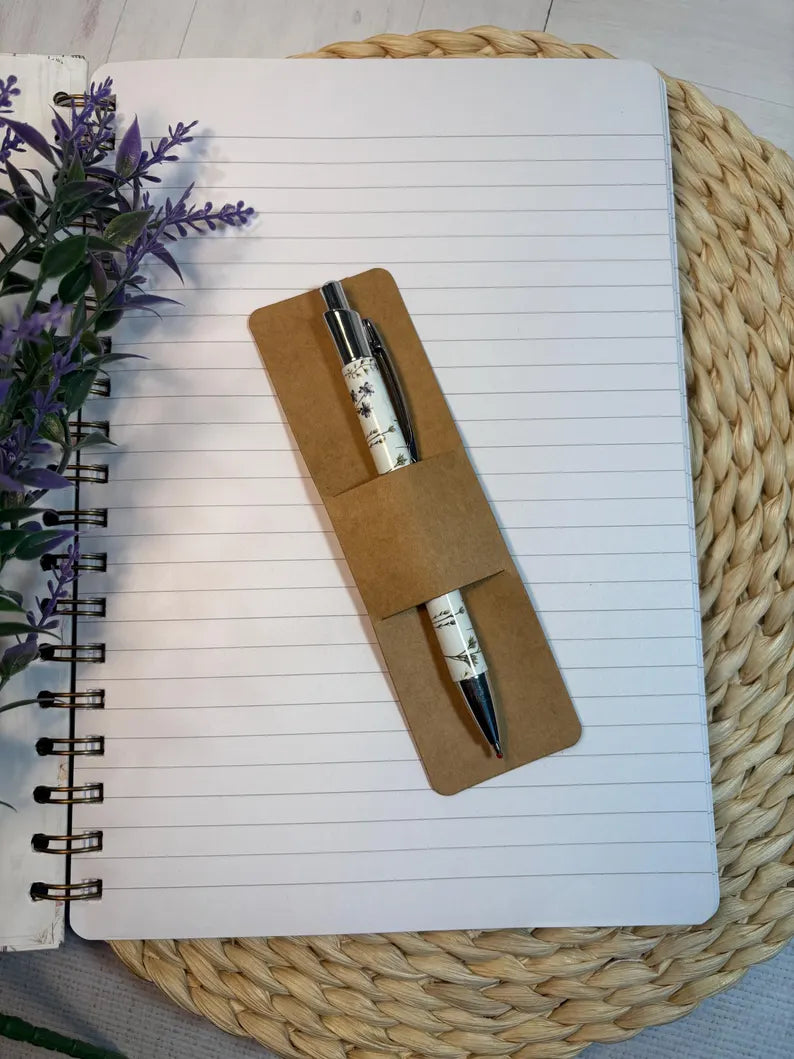 Ensemble de notes assortie sur le thème petites fleurs des champs.