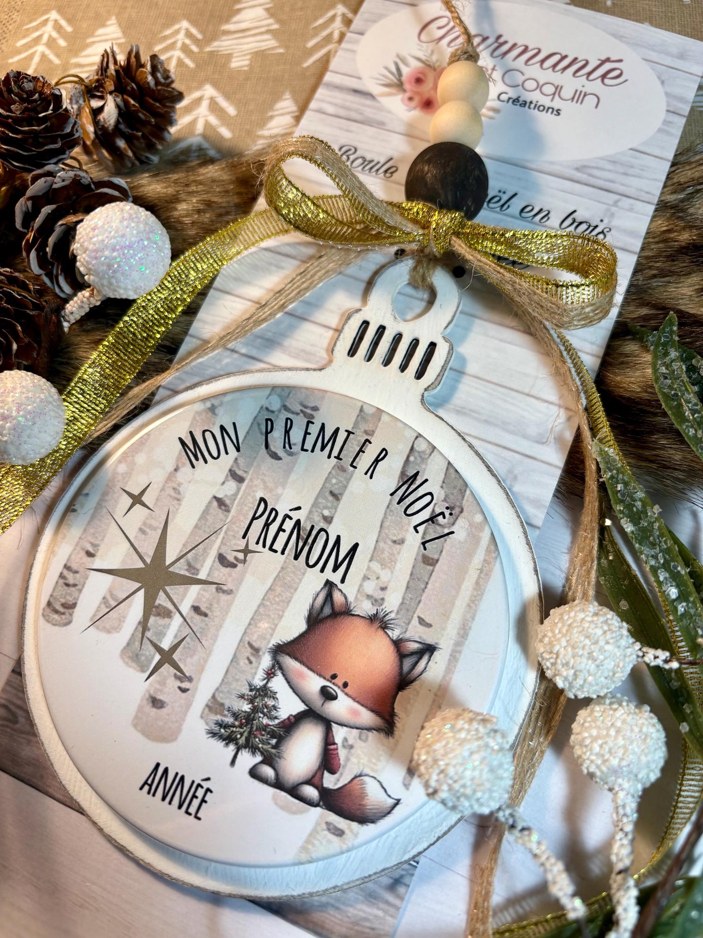 Ma première boule de Noël en bois de style rustique chic.